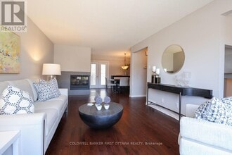 2778 Springland Dr in Ottawa, ON - Building Photo - Building Photo