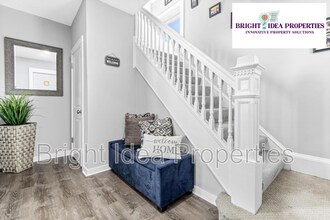 875 Edmund Ave W in St. Paul, MN - Building Photo - Building Photo