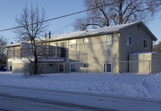 3303-3309 14th St N in St. Cloud, MN - Foto de edificio - Building Photo