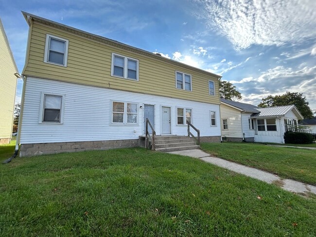 property at 1106 N Michigan St