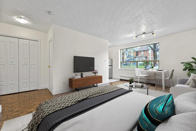 1 Springhurst Ave in Toronto, ON - Building Photo - Building Photo