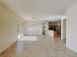 1660 Encarta St in Las Vegas, NV - Foto de edificio - Building Photo