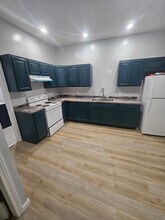 139 Covel St, Unit 2 in Fall River, MA - Building Photo - Building Photo