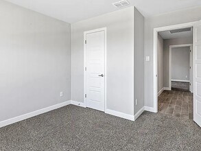 1337 Elmwood Dr in Cedar Hill, TX - Building Photo - Building Photo
