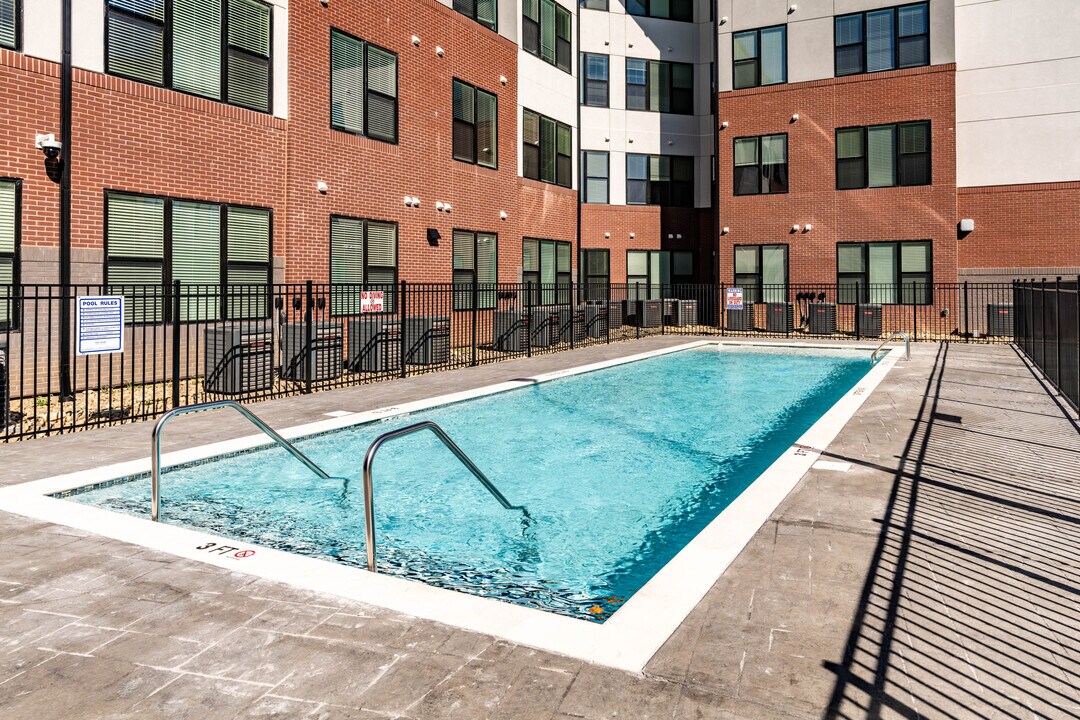 6228 Music City in Nashville, TN - Building Photo