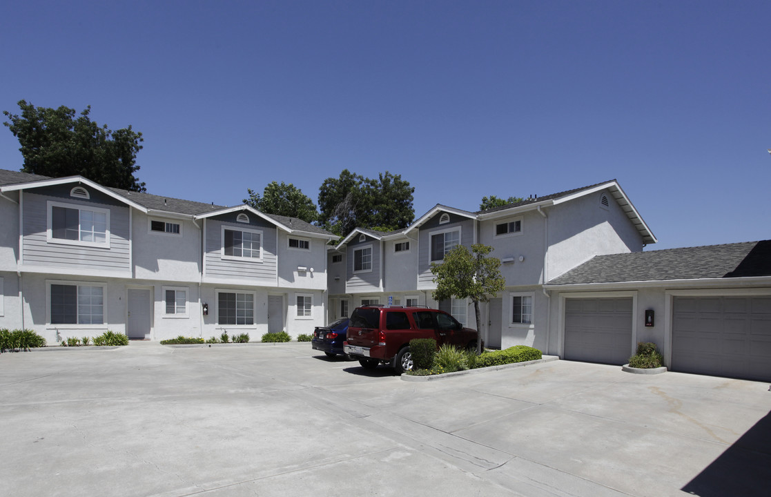 8708 Lamar St in Spring Valley, CA - Building Photo