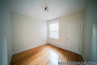 73 Harvard Ave in Boston, MA - Foto de edificio - Building Photo