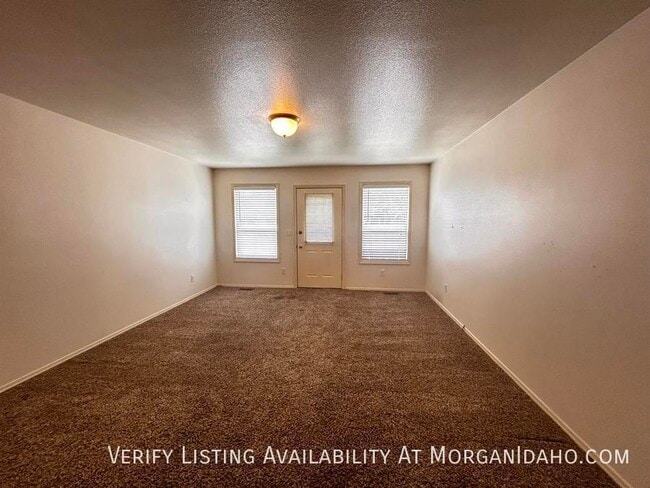 1810 S Barlow Ln in Boise, ID - Building Photo - Building Photo