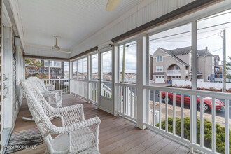 10 E St in Seaside Park, NJ - Building Photo - Building Photo