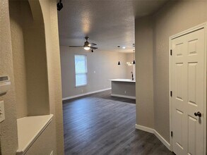 12127 Medina Ml in San Antonio, TX - Building Photo - Building Photo
