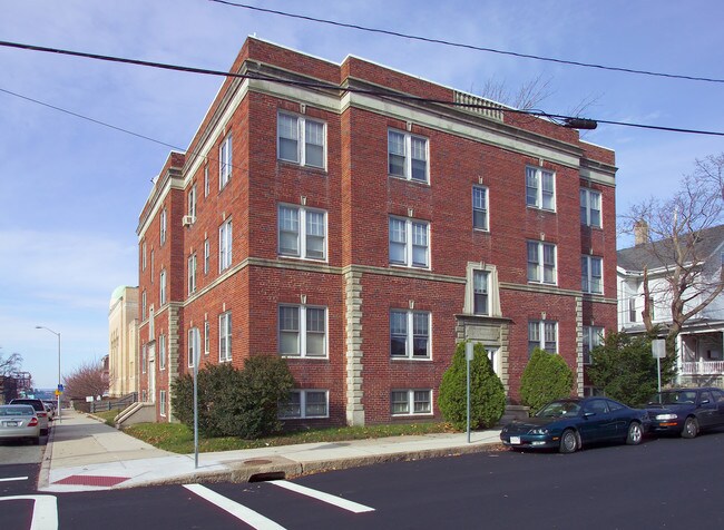 Carlton Apartments in Fall River, MA - Building Photo - Building Photo
