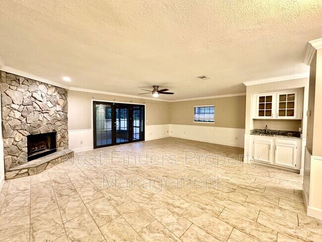 4402 Peppermill Pl