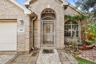 8035 Cobblefield Ln in Houston, TX - Building Photo - Building Photo