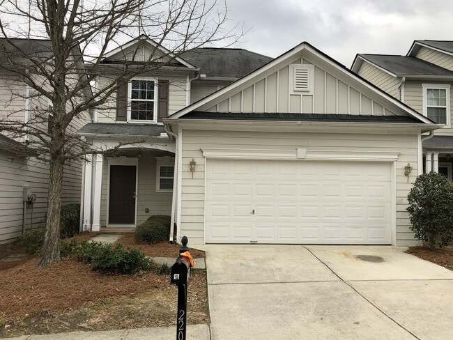 property at 2204 Palomino Ln