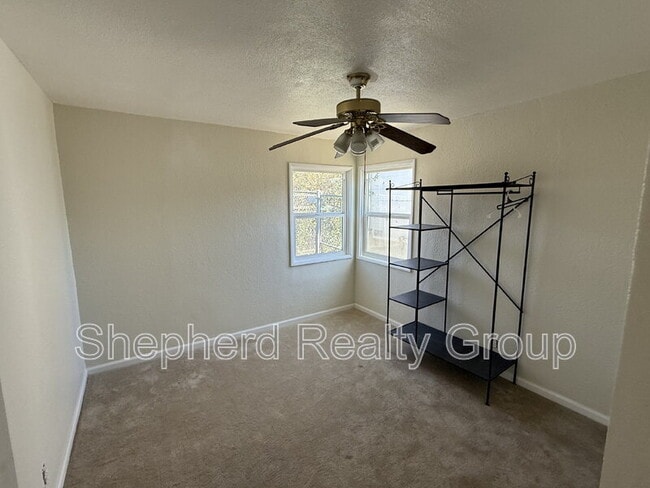 10535 Orchard St in Bloomington, CA - Building Photo - Building Photo