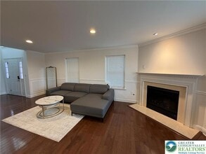 7109 Hunt Dr in Macungie, PA - Foto de edificio - Building Photo