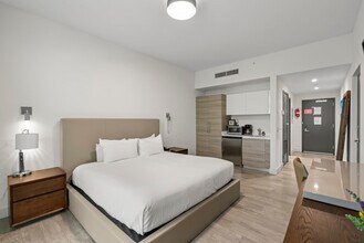312 Fillmore St in Hollywood, FL - Building Photo - Building Photo