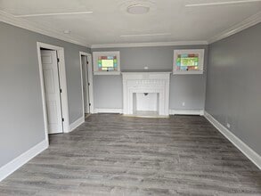 53 Grove St, Unit A in New Milford, CT - Building Photo - Building Photo