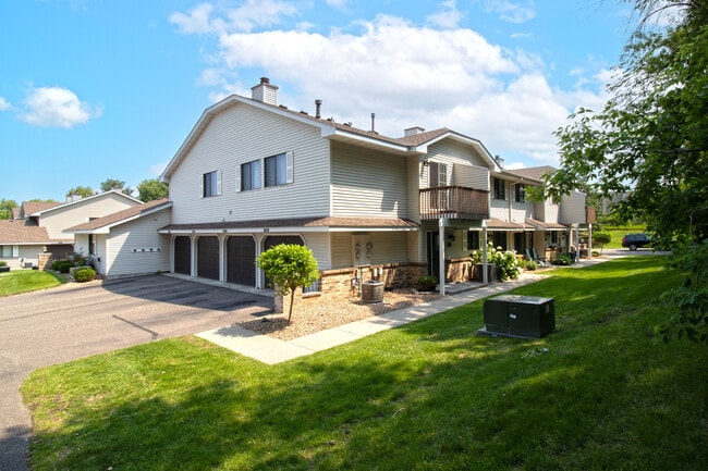 property at 7626 Wedgewood Ct N