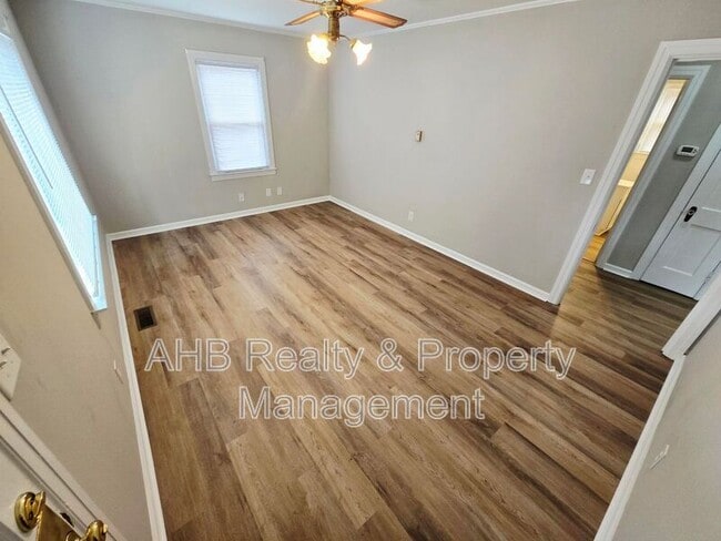 1218 Franklin St in Burlington, NC - Building Photo - Building Photo