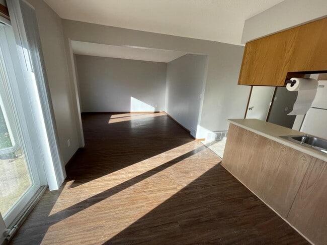 2214 18th Ave SE in Rochester, MN - Building Photo - Building Photo