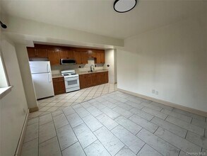 1214 E 224th St in Bronx, NY - Building Photo - Building Photo