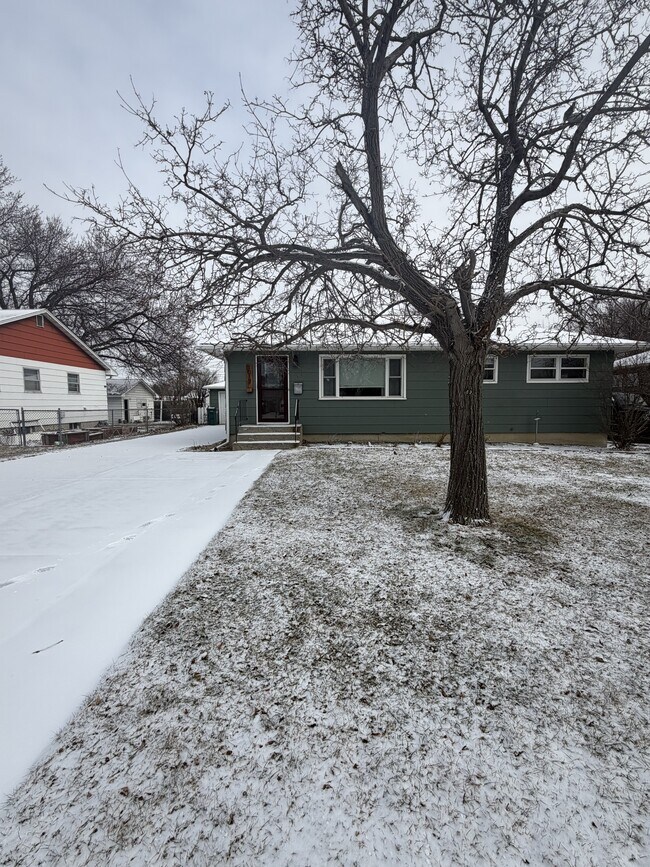 1017 25th St W in Billings, MT - Building Photo - Building Photo