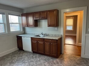 14 Eddy St in Waltham, MA - Building Photo - Building Photo