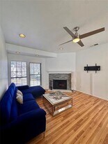 5100 Verde Valley Ln in Dallas, TX - Building Photo