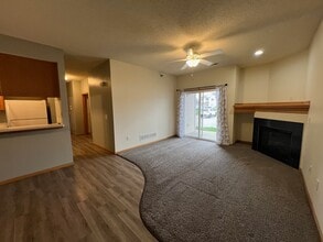 2323 E Porter Ave in Des Moines, IA - Foto de edificio - Building Photo