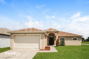 2001 NW 8th Terrace in Cape Coral, FL - Building Photo
