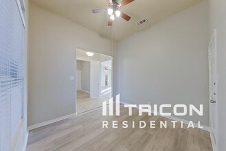 116 Fox Trail in Red Oak, TX - Building Photo - Building Photo