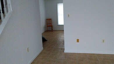 6 Morningstar Dr in Hedgesville, WV - Foto de edificio - Building Photo