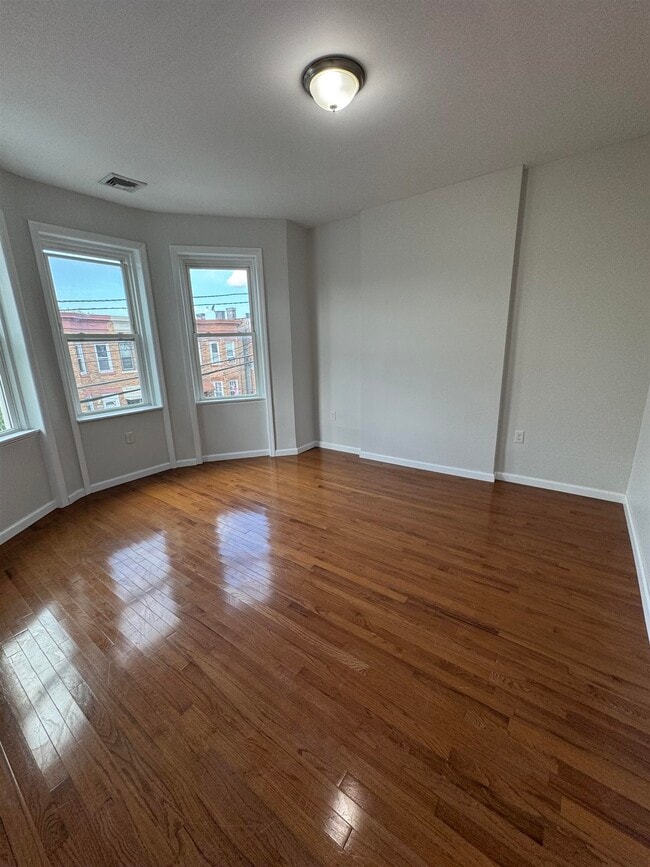 424 67th St in West New York, NJ - Building Photo - Building Photo