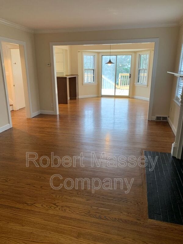 2546 Woodcreek Rd in Louisville, KY - Building Photo - Building Photo