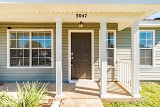 3047 Flintlock Dr in Pensacola, FL - Building Photo - Building Photo