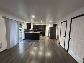 6101 86th Ave NE in Marysville, WA - Building Photo - Building Photo