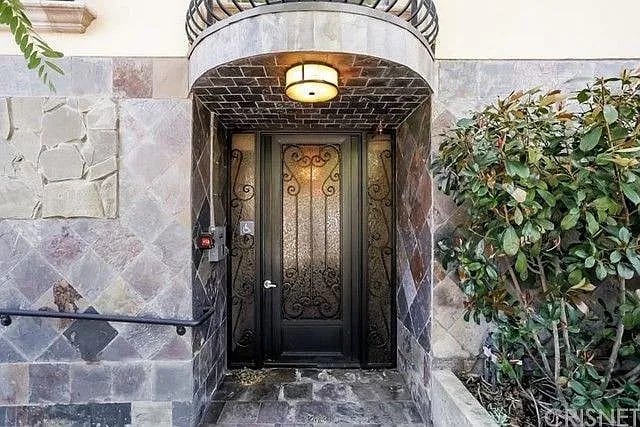 property at 5315 Bellingham Ave