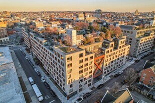 123 Melrose St, Unit 601 in Brooklyn, NY - Building Photo