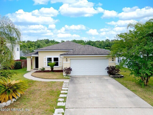 property at 1413 Heather Ct