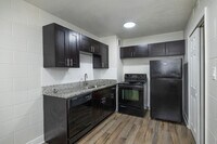 Lofts at Rivers Edge in Tampa, FL - Building Photo - Interior Photo