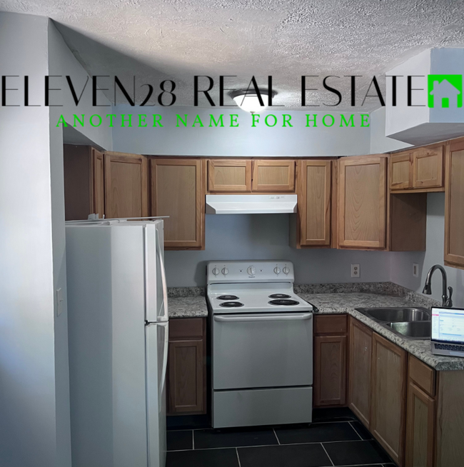 2165 Selim Ave in Cincinnati, OH - Building Photo - Building Photo