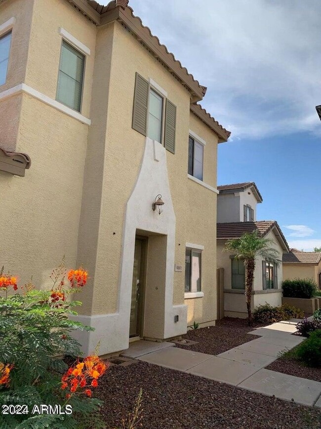 property at 4661 E Laurel Ave