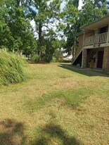 1211 E Azalea Park Dr, Unit A in Baton Rouge, LA - Building Photo