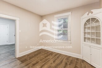 14 21st St in Newport, KY - Foto de edificio - Building Photo