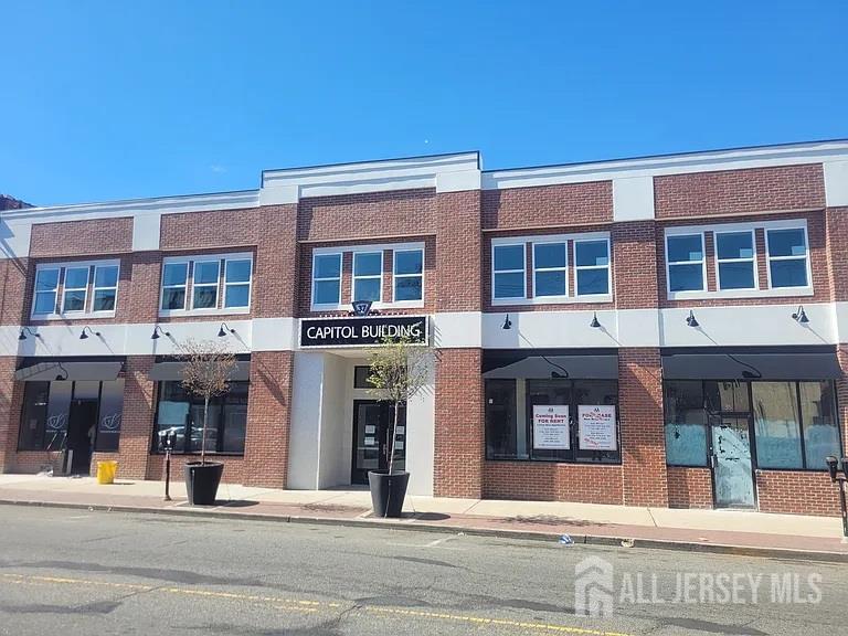 37 Main St in South River, NJ - Building Photo