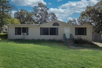 194 Sonnys Ln in Livingston, TX - Building Photo - Building Photo
