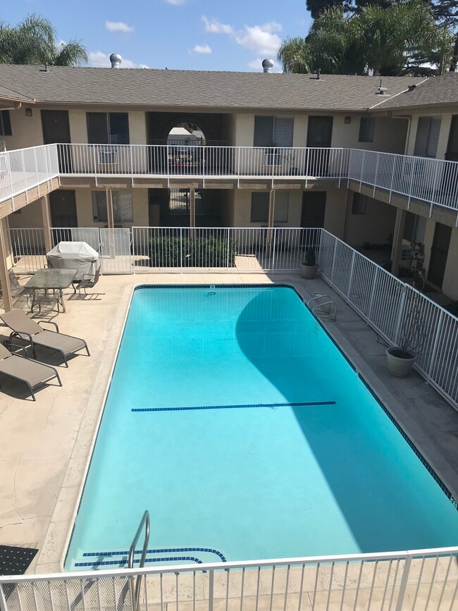 1040 Wass St Apartments and Nearby Tustin Apartments For Rent Tustin, CA