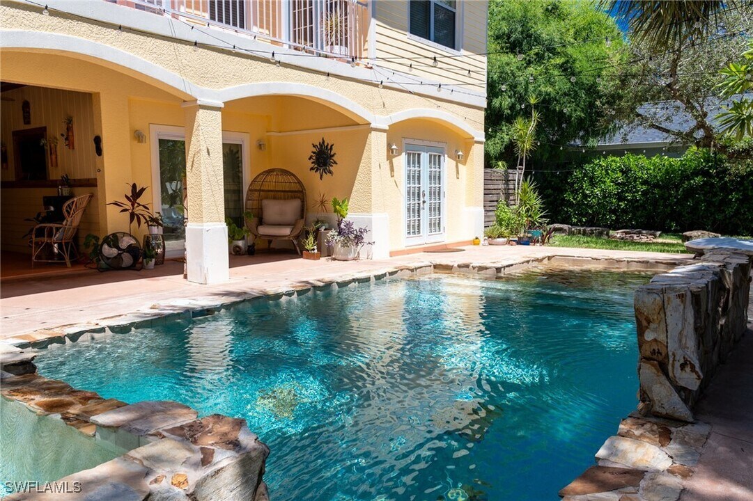 11065 Smokey Dr in Bonita Springs, FL - Building Photo