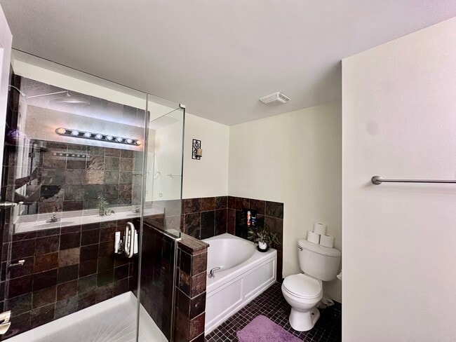 3169 Saganashkee Ln in Naperville, IL - Building Photo - Building Photo